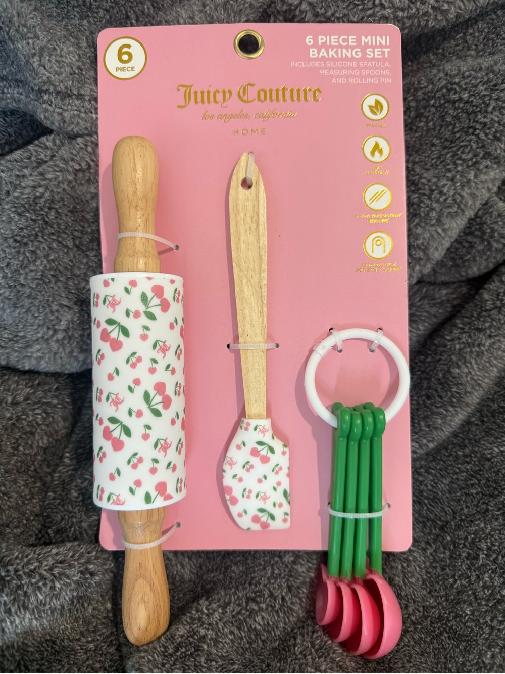 Nwt Juicy Couture Home 6-Piece Mini Baking Set - Pink